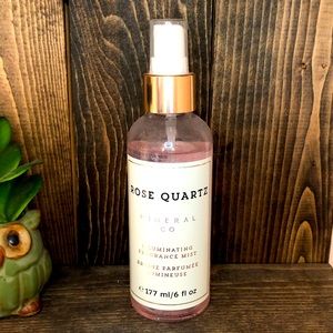 Rose quartz illuminating fragrance mist